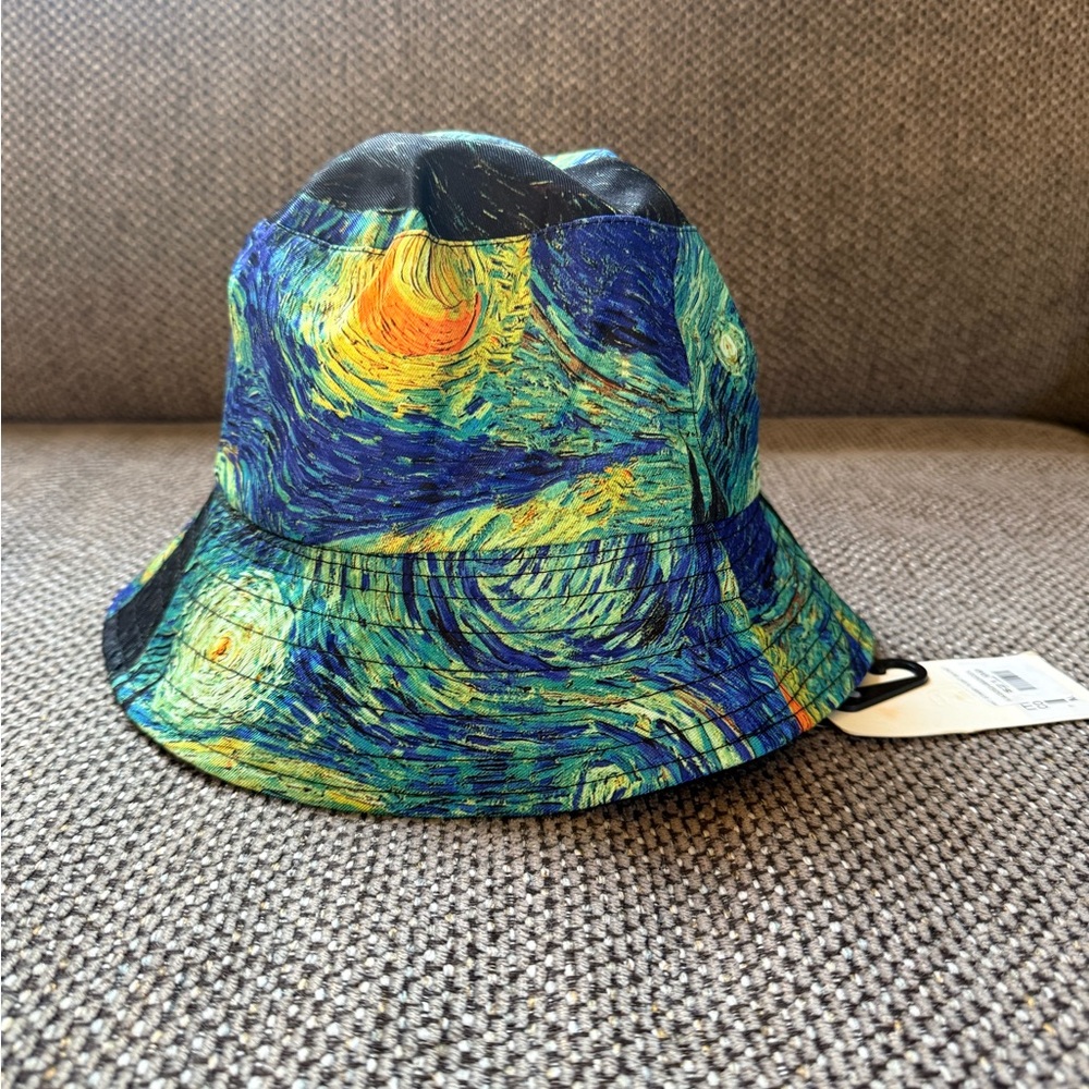 Comfyluxe Colorful Starry Night Bucket Hat